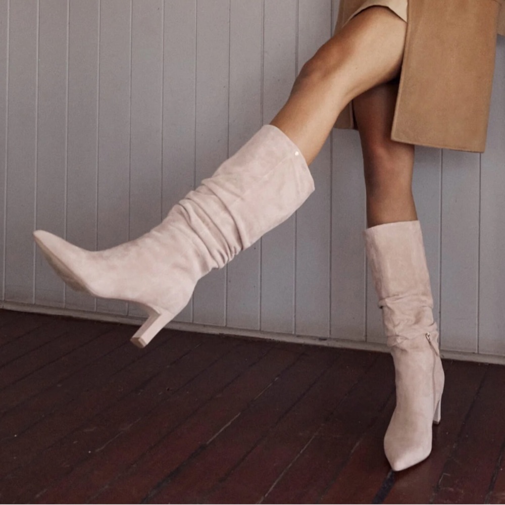 NWOT FRANKIE4 AVA RELAXED FIT BOOTS Size 8